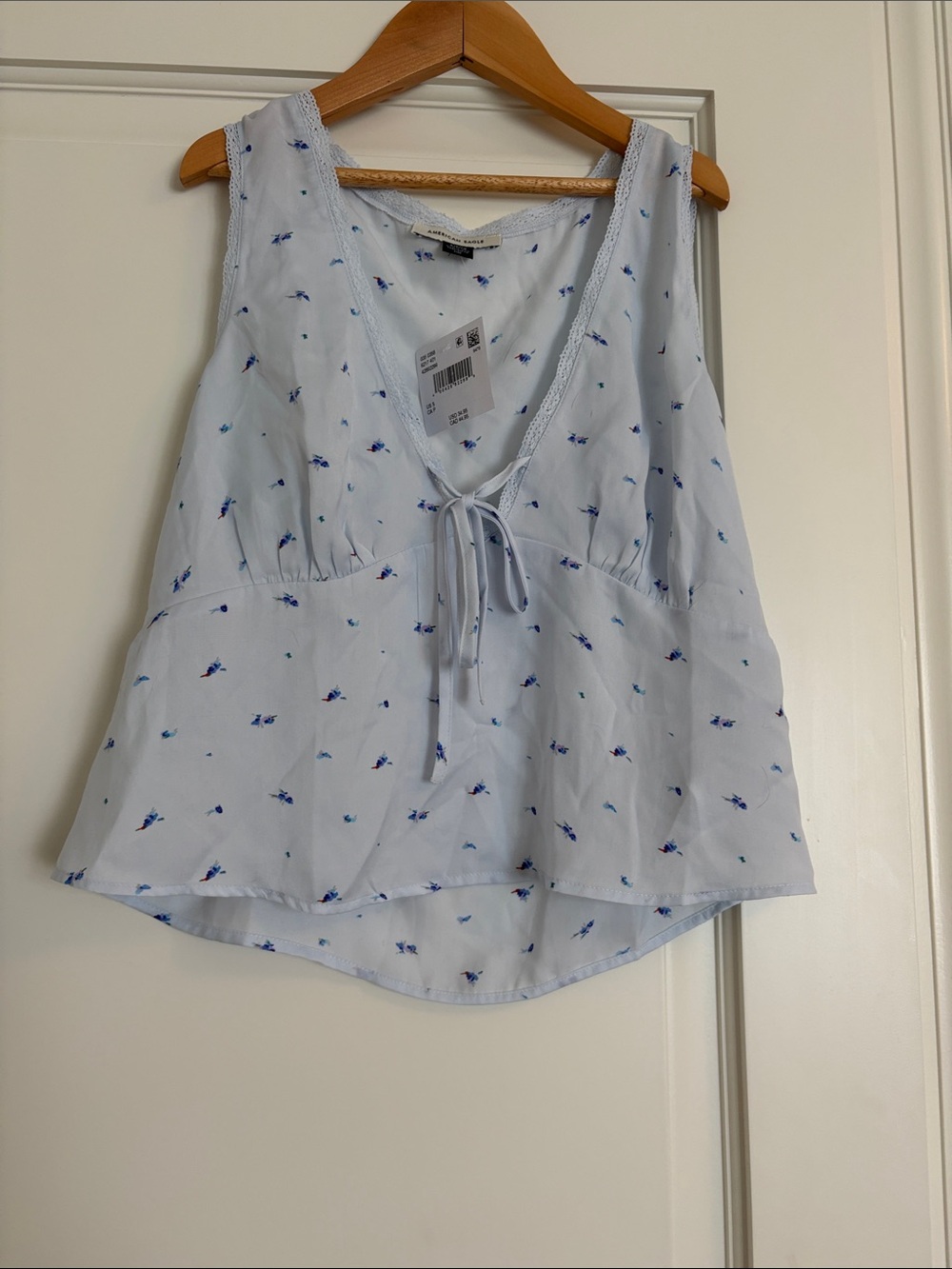 American Eagle Outfitters Light Blue Floral Tie-Front Tank